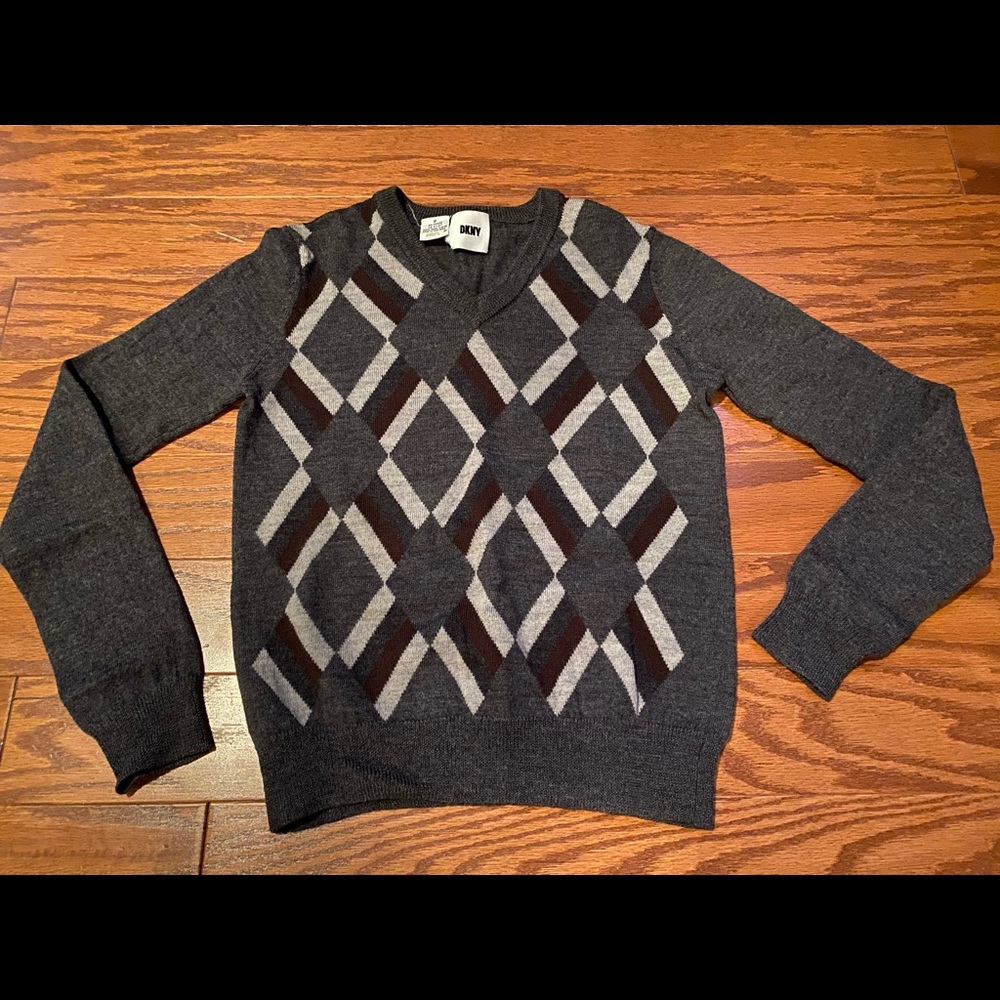 Grey DKNY v neck sweater, size s